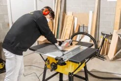 Powerplus POWX07595 Zaagtafel Met Onderstel - 2000W - 250mm -Kwaliteit Gereedschapswinkel ab7695125e8efb1b7ce98294bac4a7ff